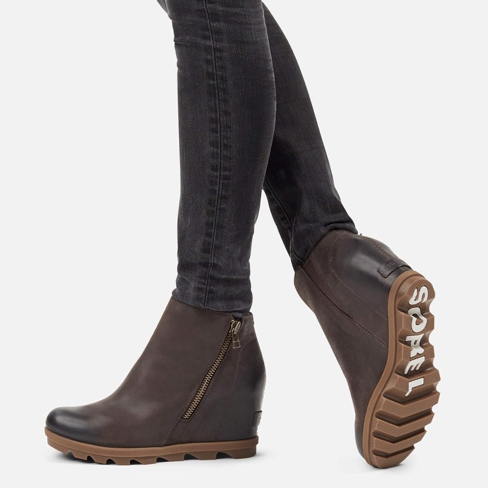 Sorel Brown Ankle Boots with Tan Sole